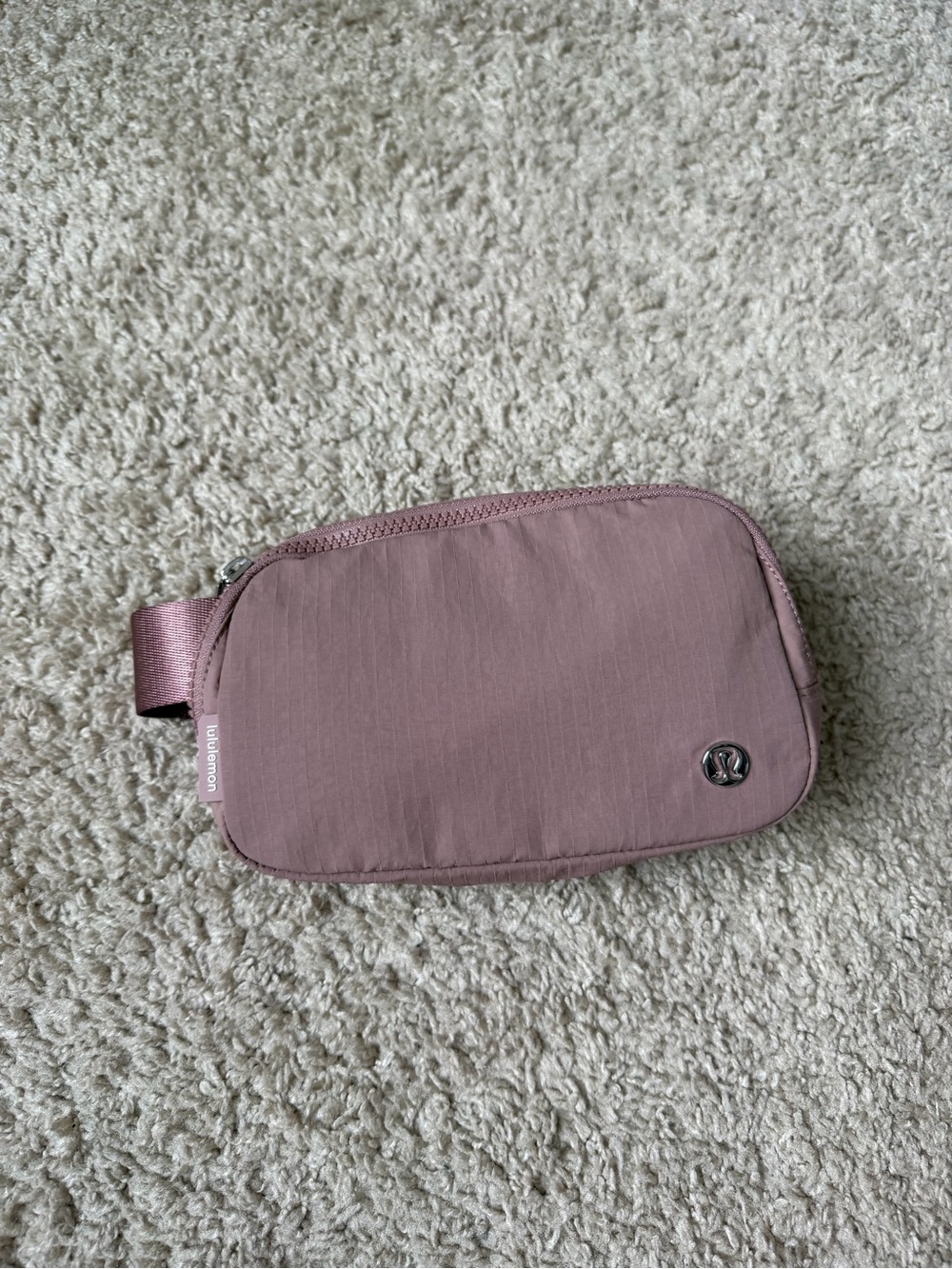 lululemon Everywhere Belt Bag - Twilight Rose